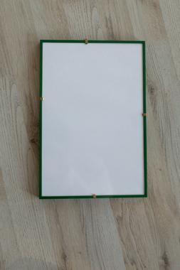 Cornice portafoto in legno verde da appendere&nbsp; 20x30