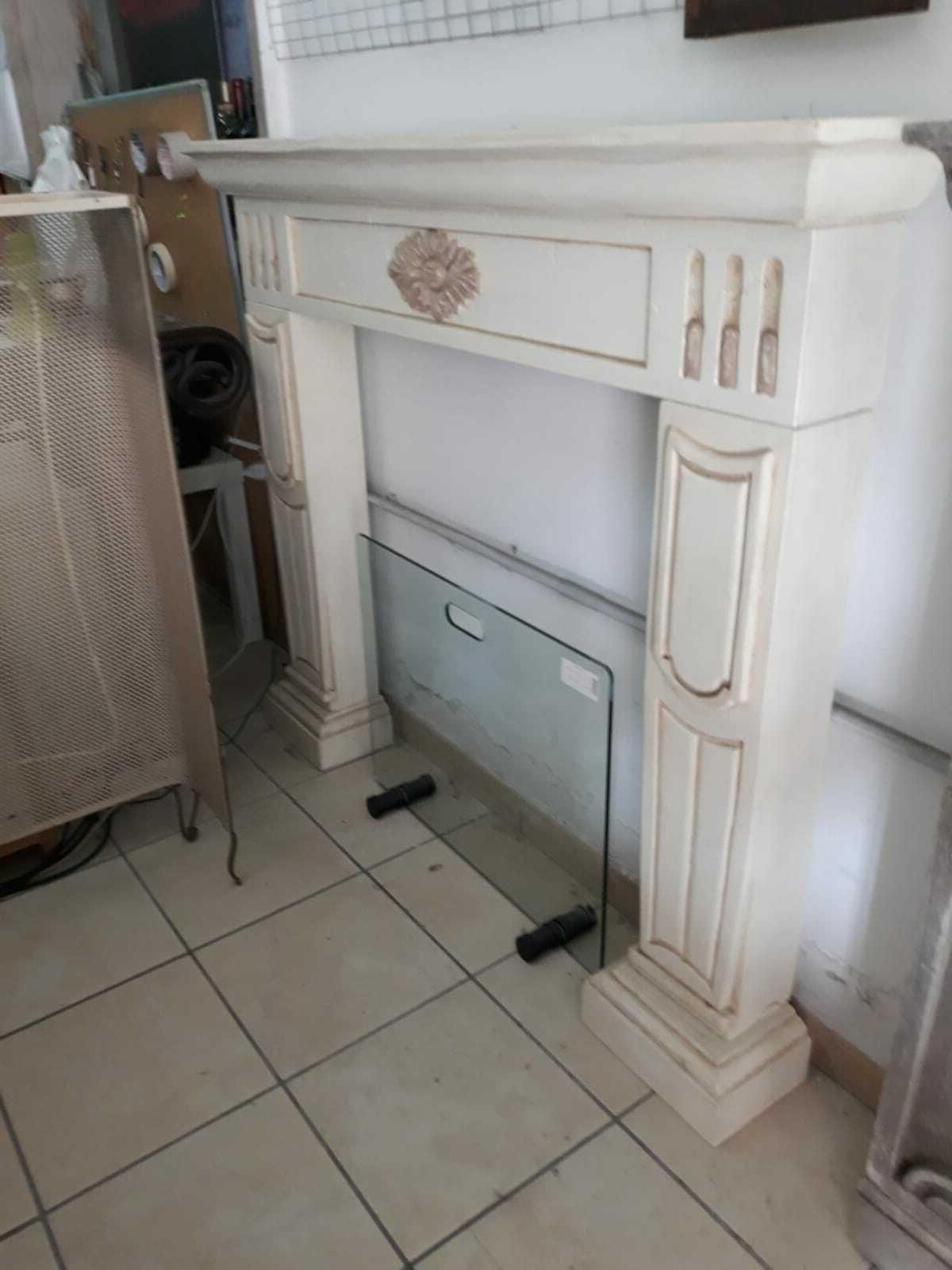 rivestimento cornice per camino in pietra leccese