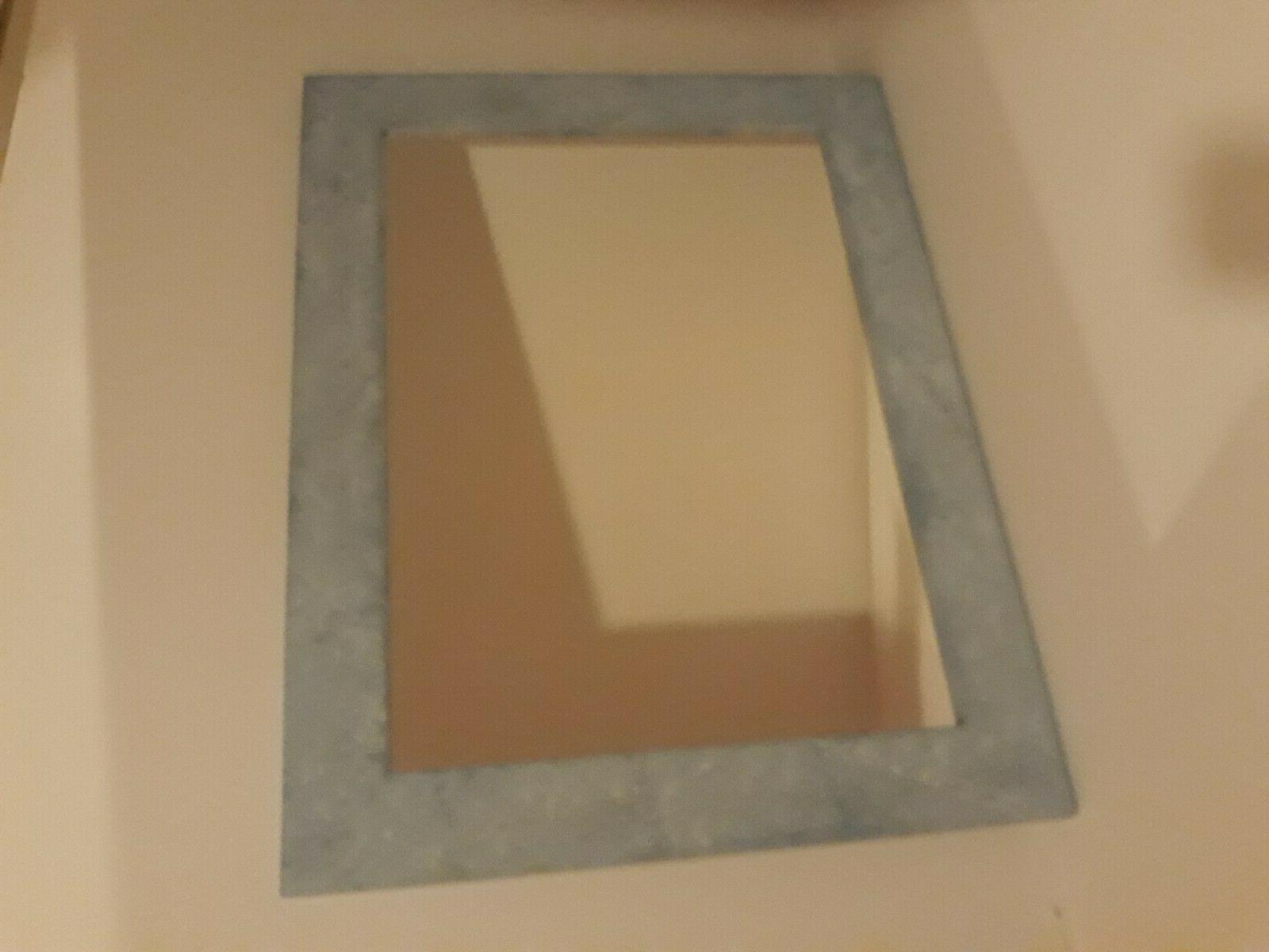 specchiera cornice in legno marmorizzato con specchio
