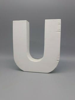 Lettera decorativa in legno grezzo laccato bianco - U