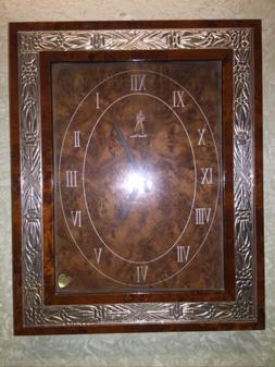 Orologio Da Parete Classico Cornice In Radica E Argento 925 