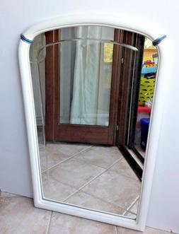 specchio da parete con cornice in legno