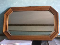 SPECCHIO DA PARETE  CON CORNICE IN LEGNO CM. 76 X CM. 48 VIN